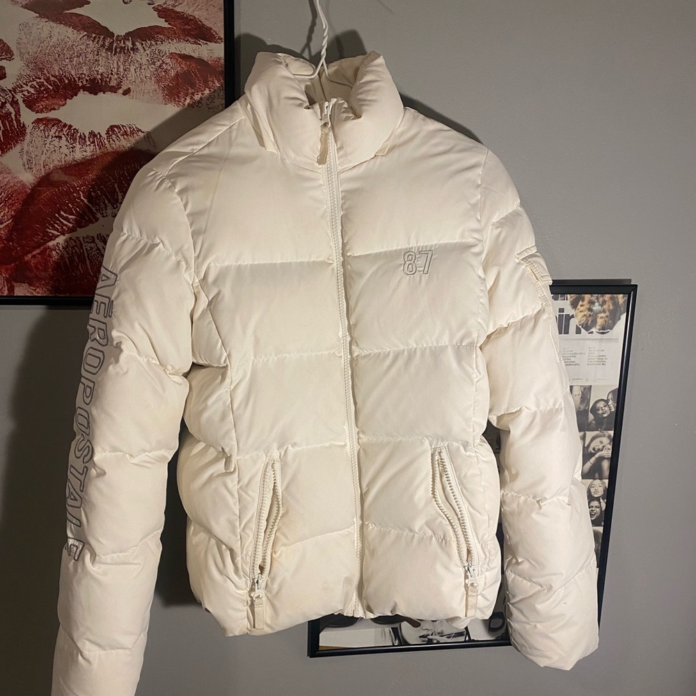 Aeropostale Women's Cream Puffer Jacket